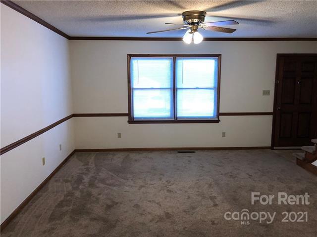 Building Photo - 163 Hillcrest Dr