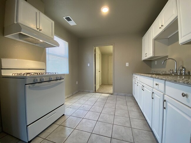 Foto del edificio - 310 7th St