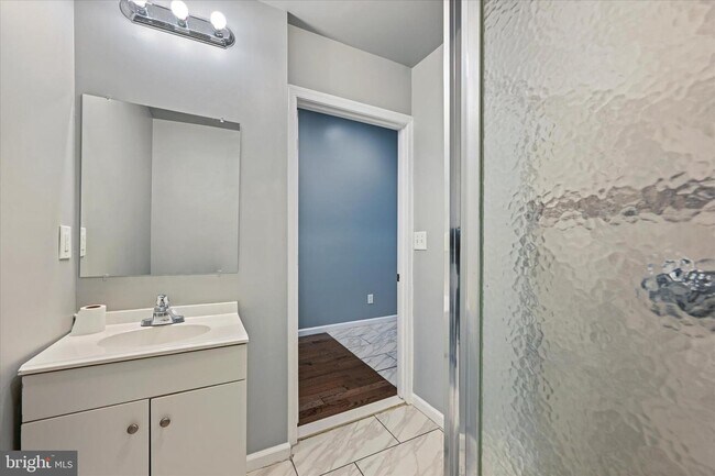 Building Photo - 2468 Greenmount Ave