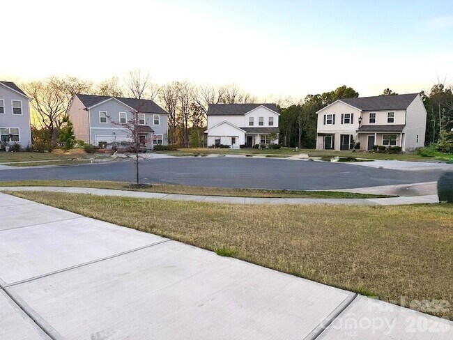 Foto del edificio - 1266 Nesters Store Pl SW