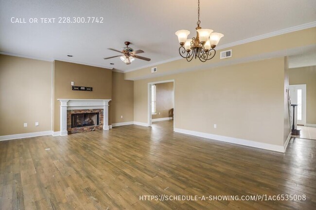 Building Photo - 2073 Stone Bridge Dr