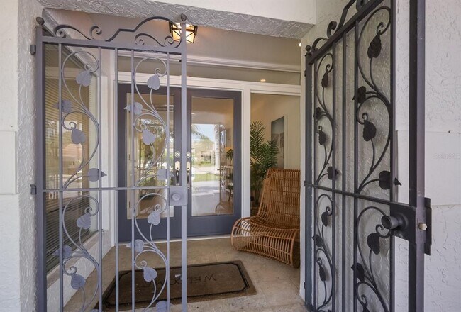 Building Photo - 567 Bird Key Dr