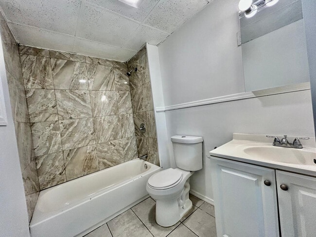 Foto del edificio - 618 Elizabeth Ave