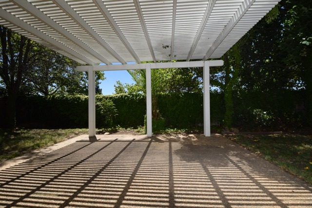 Building Photo - 699 Sands Way