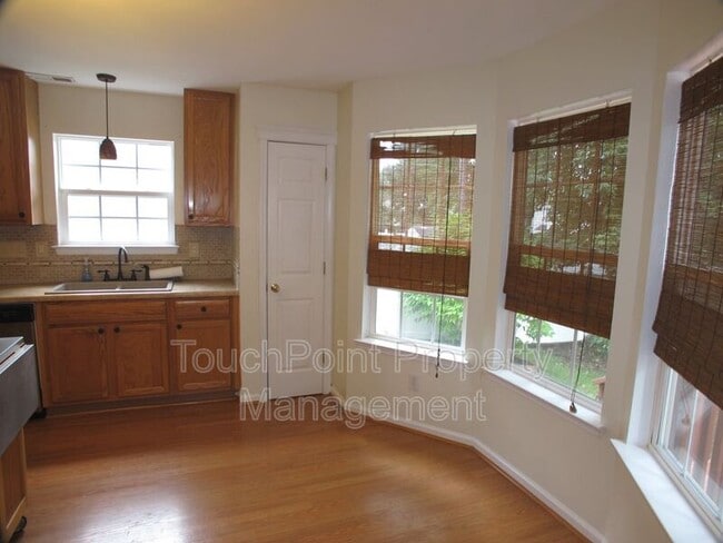 Building Photo - 8007 Bristle Ln
