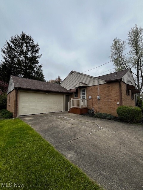 Building Photo - 32 Orchard Dr