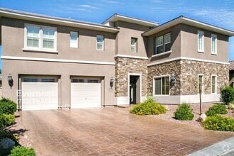 Building Photo - 8225 Broad Peak Dr