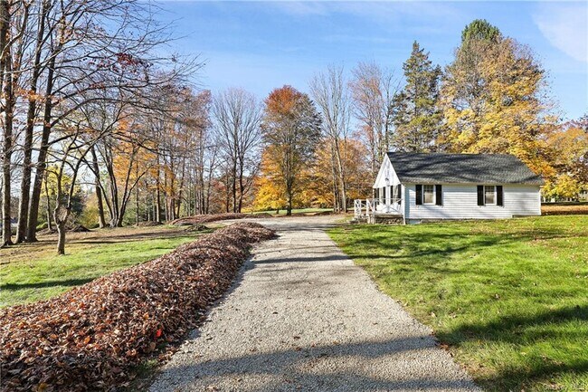 Building Photo - 52 Long Meadow Rd