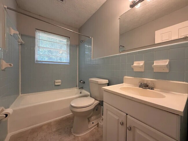 Foto del edificio - 4882 Valley Dale Ct SW