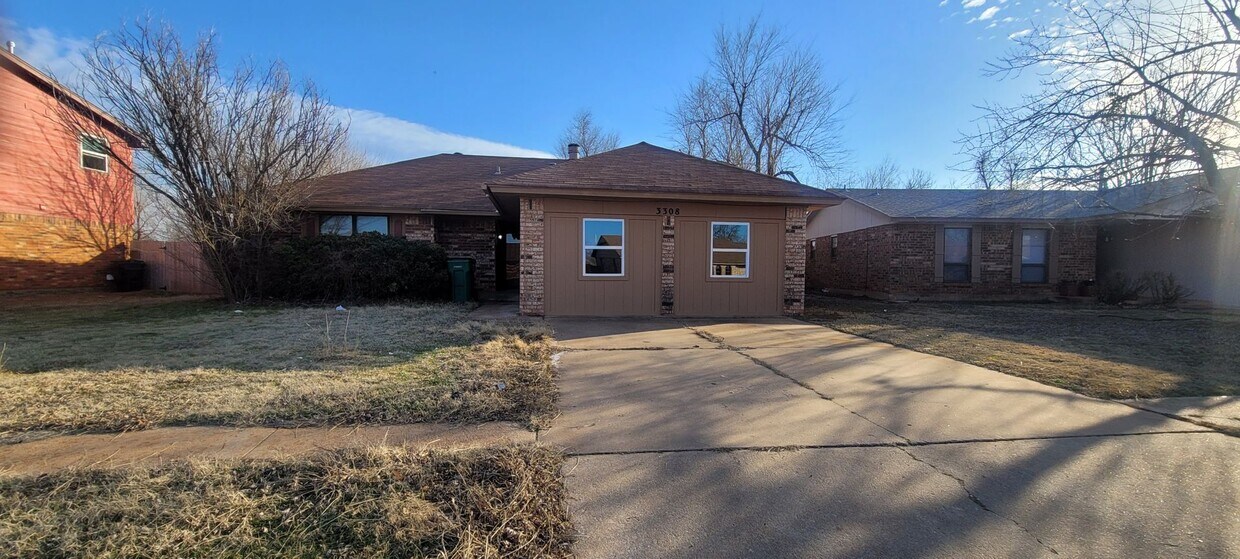 Charming 5 Bedroom!! - Charming 5 Bedroom!!