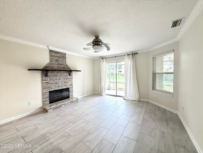 Building Photo - 500 Sandiron Cir