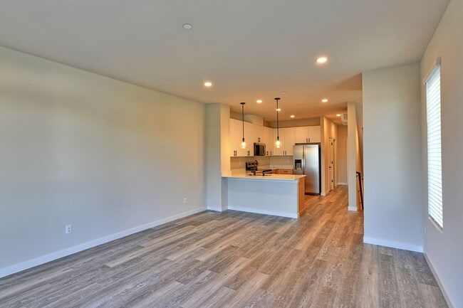 Foto del edificio - Brand New Luxury Townhomes