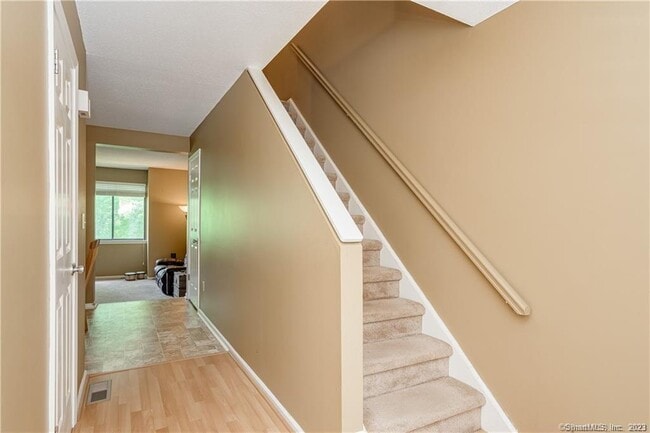 Building Photo - 128 Conestoga Way