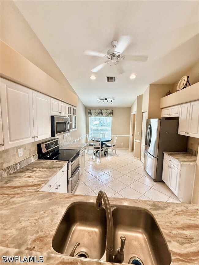 Foto del edificio - 8440 Ibis Cove Cir