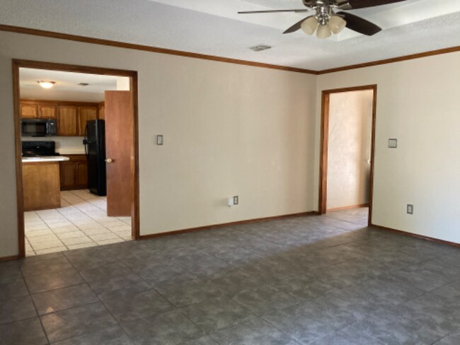 Foto del edificio - 1705 Brookwater Pl