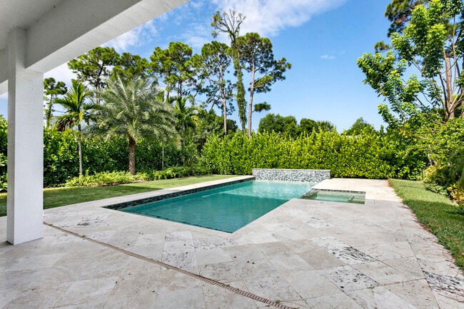 Foto del edificio - 13450 Artisan Cir