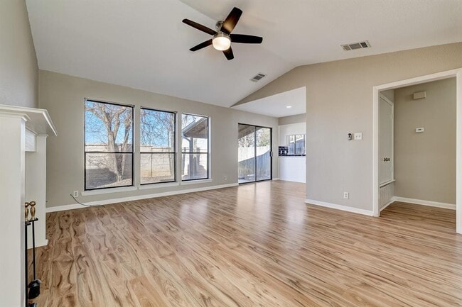 Building Photo - 1406 Hyridge Cir