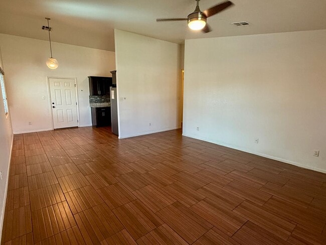 Building Photo - 173 Cecilia Torres Ct