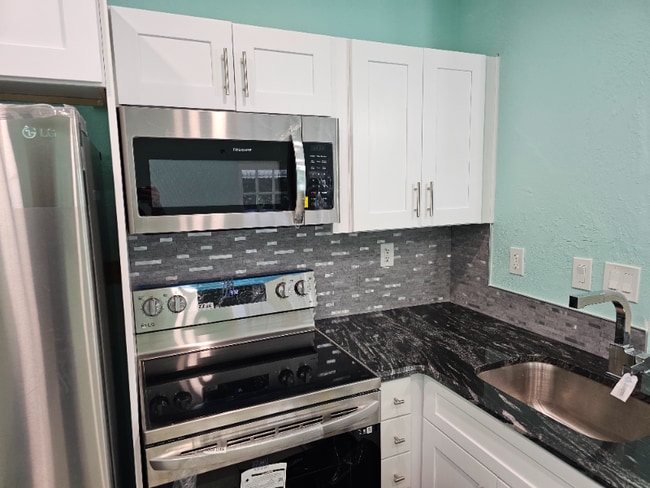 Building Photo - 11255 Mellow Ct