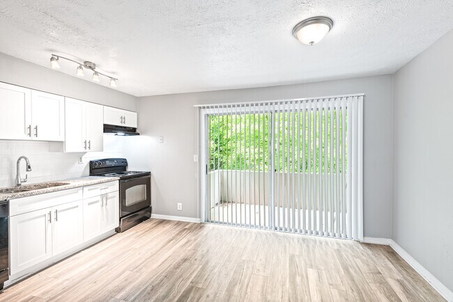 Foto del edificio - Uphill Flats- 1, 2 & 3 Bedrooms