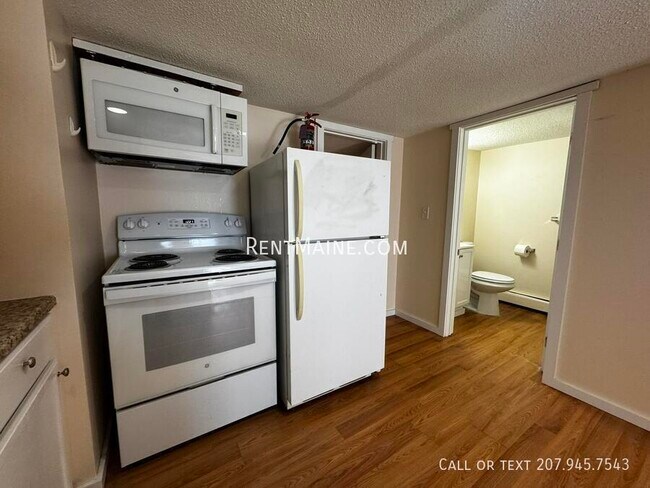 Foto del edificio - 206 Maine Ave