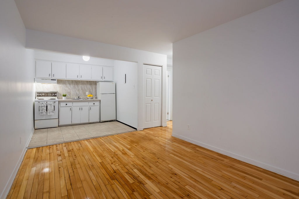 Photo du bâtiment - 10144 Lajeunesse