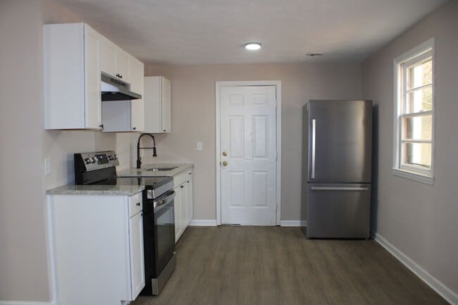 Foto del edificio - For Rent 3 Bedroom 2 Bath W/ Flex Space In South Aiken