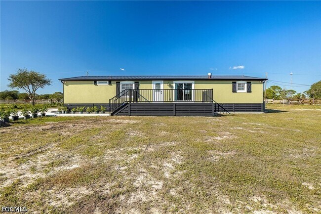 Building Photo - 17700 Pronghorn St