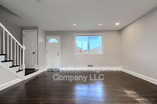 Foto del edificio - 4113 Mountwood Rd