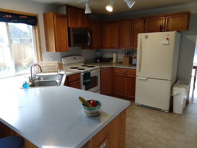 Foto del edificio - 14305 SE 8th St