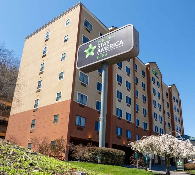 Building Photo - Furnished Studio-White Plains - Elmsford