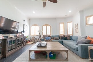 Building Photo - 143 N Arnaz Dr