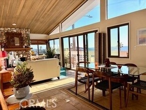 Building Photo - 4216 Ocean Dr