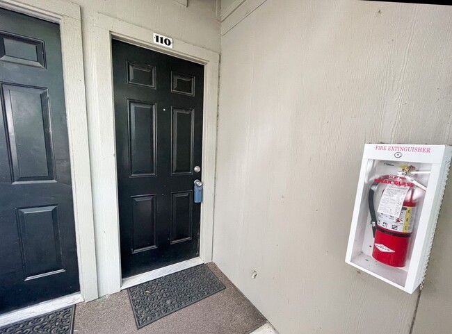 Foto del edificio - South Austin Condo located in Gated Commun...