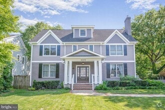 Building Photo - 4304 Dresden St