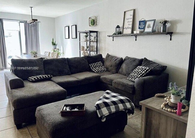 Foto del edificio - 11428 SW 252nd St