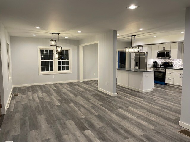 Dining Room - 120 Stuyvesant Ave