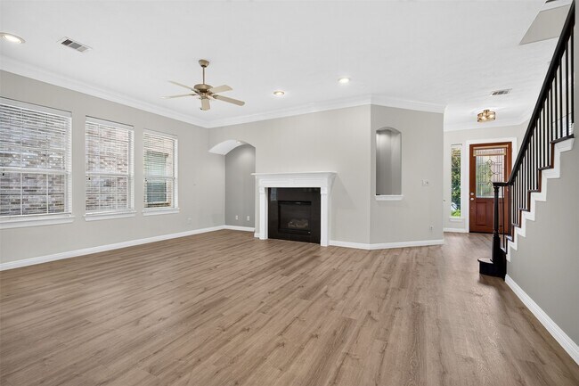 Building Photo - 1131 Sopris Dr