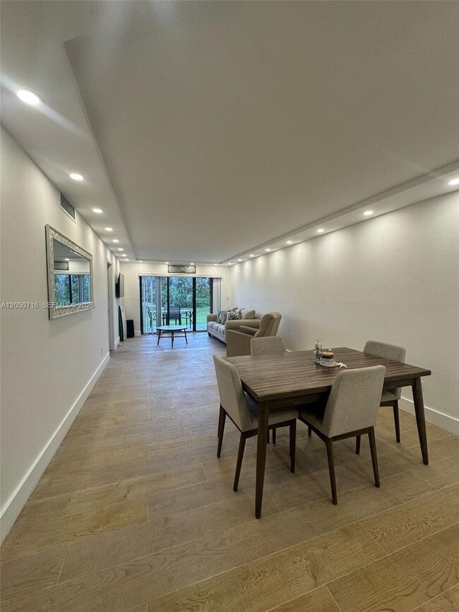 Building Photo - 10044 S Ocean Dr