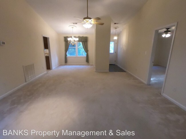 Building Photo - 4 br, 2 bath House - 51 Sparky Ct