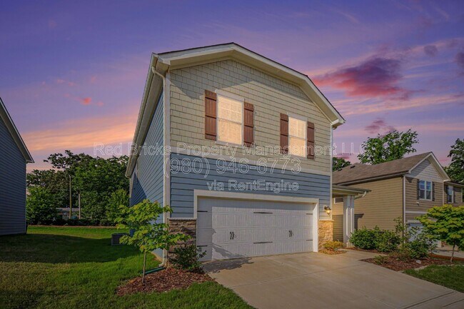 Building Photo - 2034 Blue Sky Mdws Dr