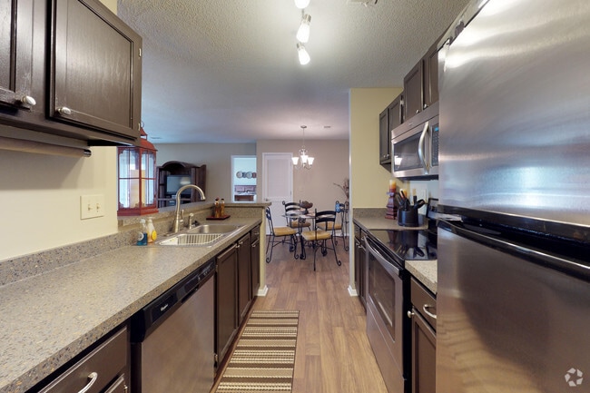 2BR, 2BA - 1130 SF - The Cooper