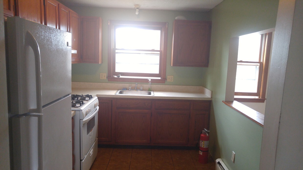 151 Bellevue St, Hartford, CT 06120 151 Bellevue St Hartford, CT