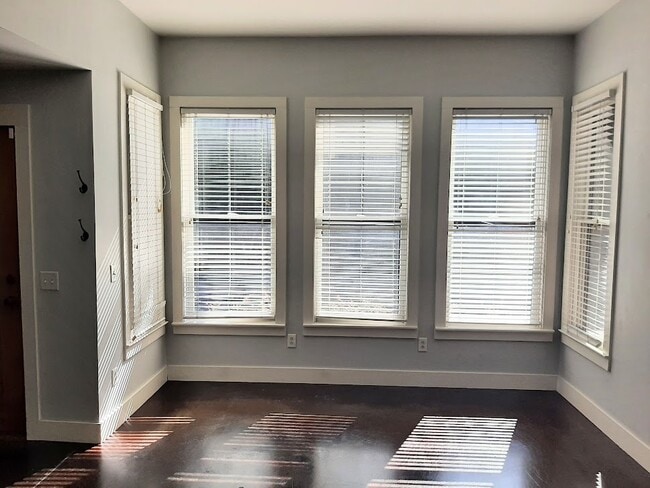 Photo - 510 Madison St Townhome