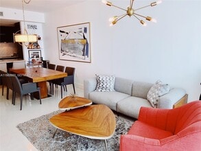 Building Photo - 900 Biscayne Blvd