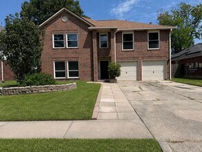 Building Photo - 6931 Echo Pines Dr