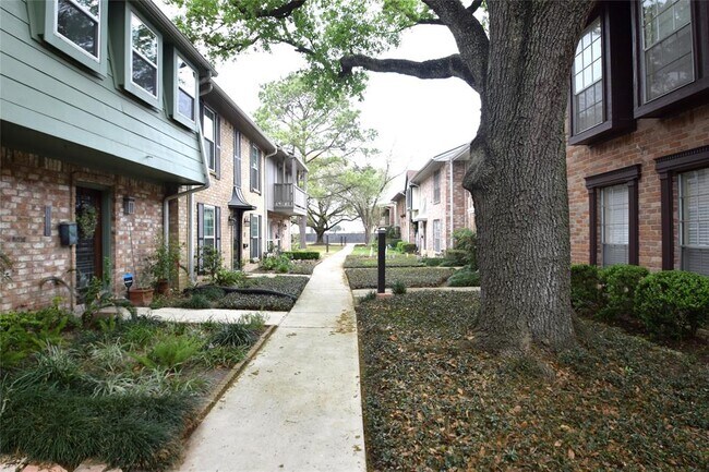 Building Photo - 14155 Lost Meadow Ln