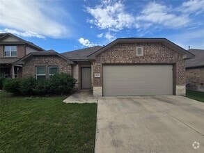 Building Photo - 5621 Sacco St