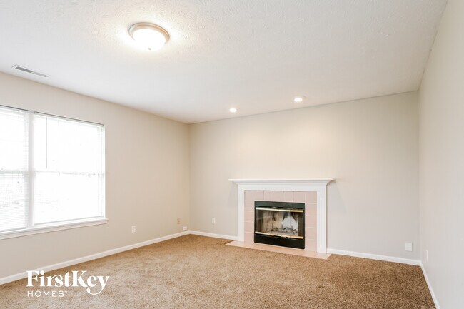 Building Photo - 2913 Briarchase Ct