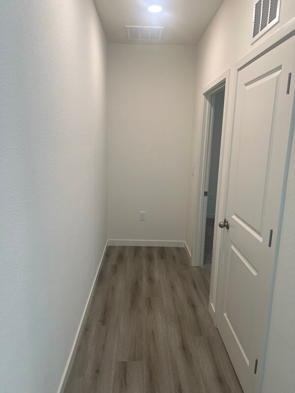 Foto del edificio - 8081 Trapper Rnch Rd